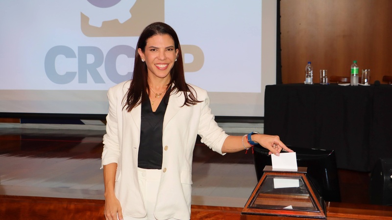 Heloísa de Castro deposita seu voto du 